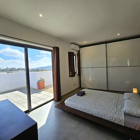 Malta Unique Penthouse Spacious Terrace-Sleeps 8 Mgarr Exterior photo