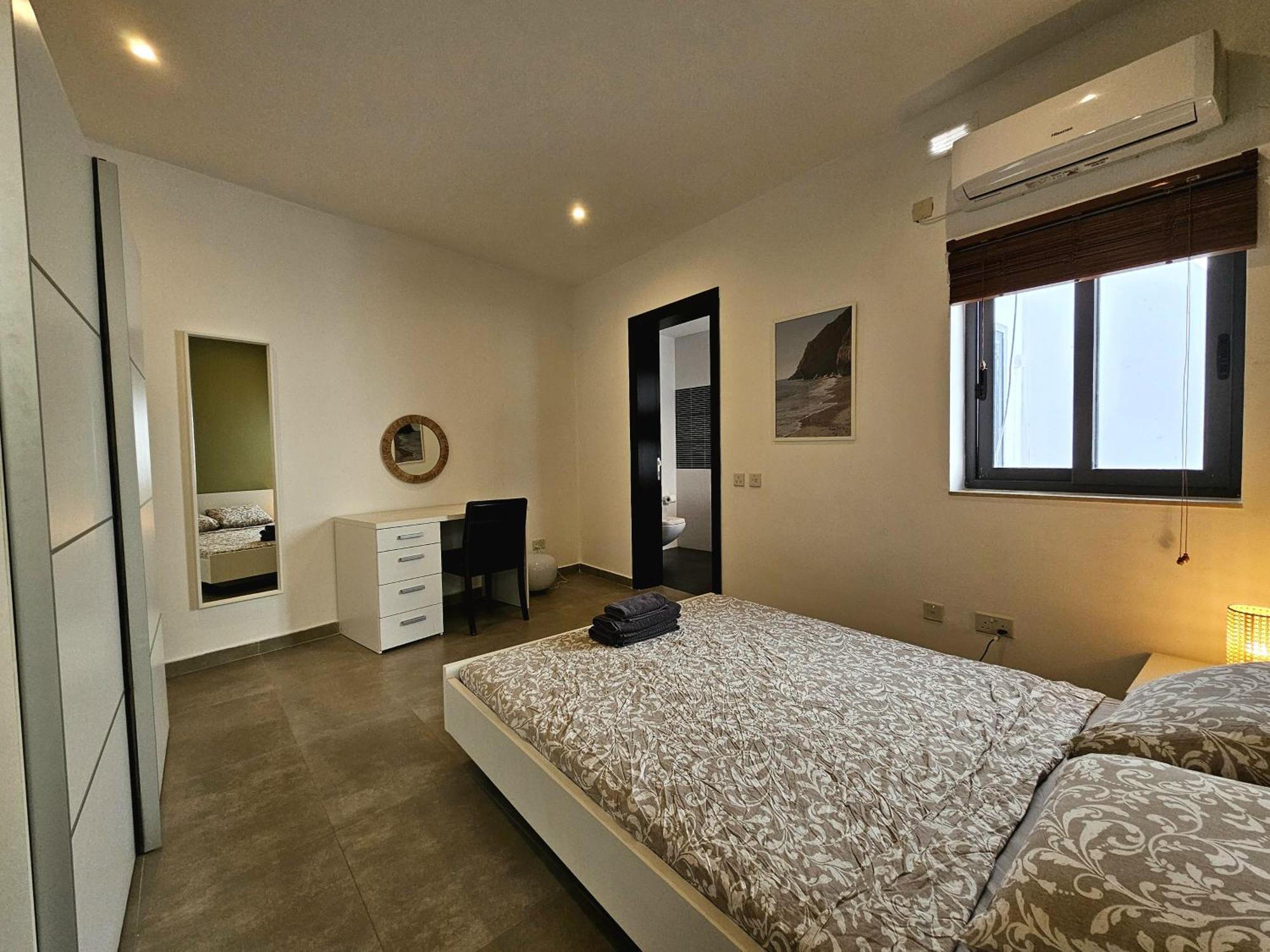 Malta Unique Penthouse Spacious Terrace-sleeps 8 公寓